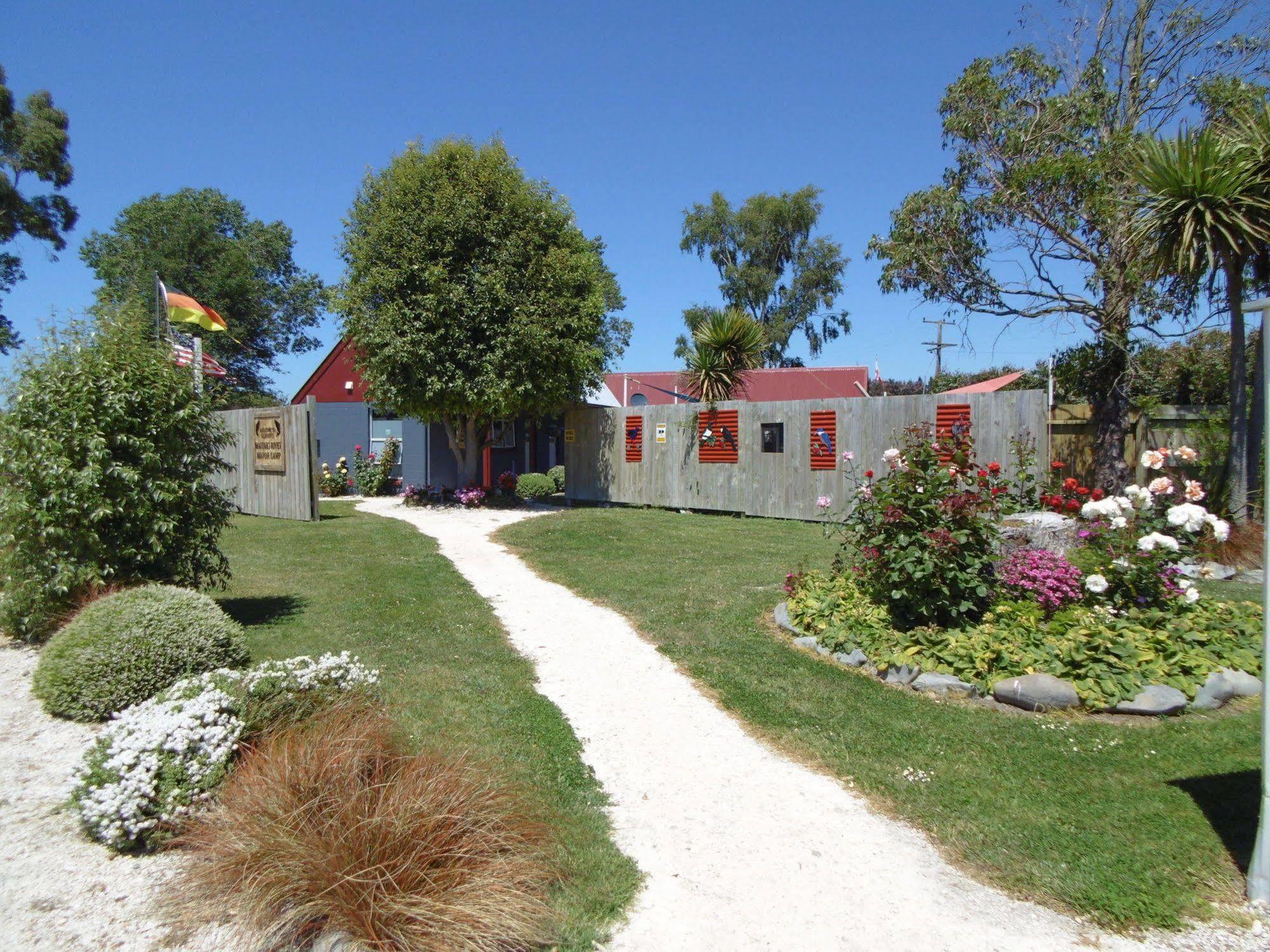 Glenavys Waitaki River Motor Camp Exterior photo